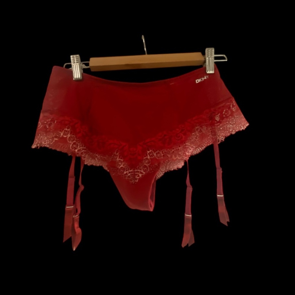 DKNY Garter